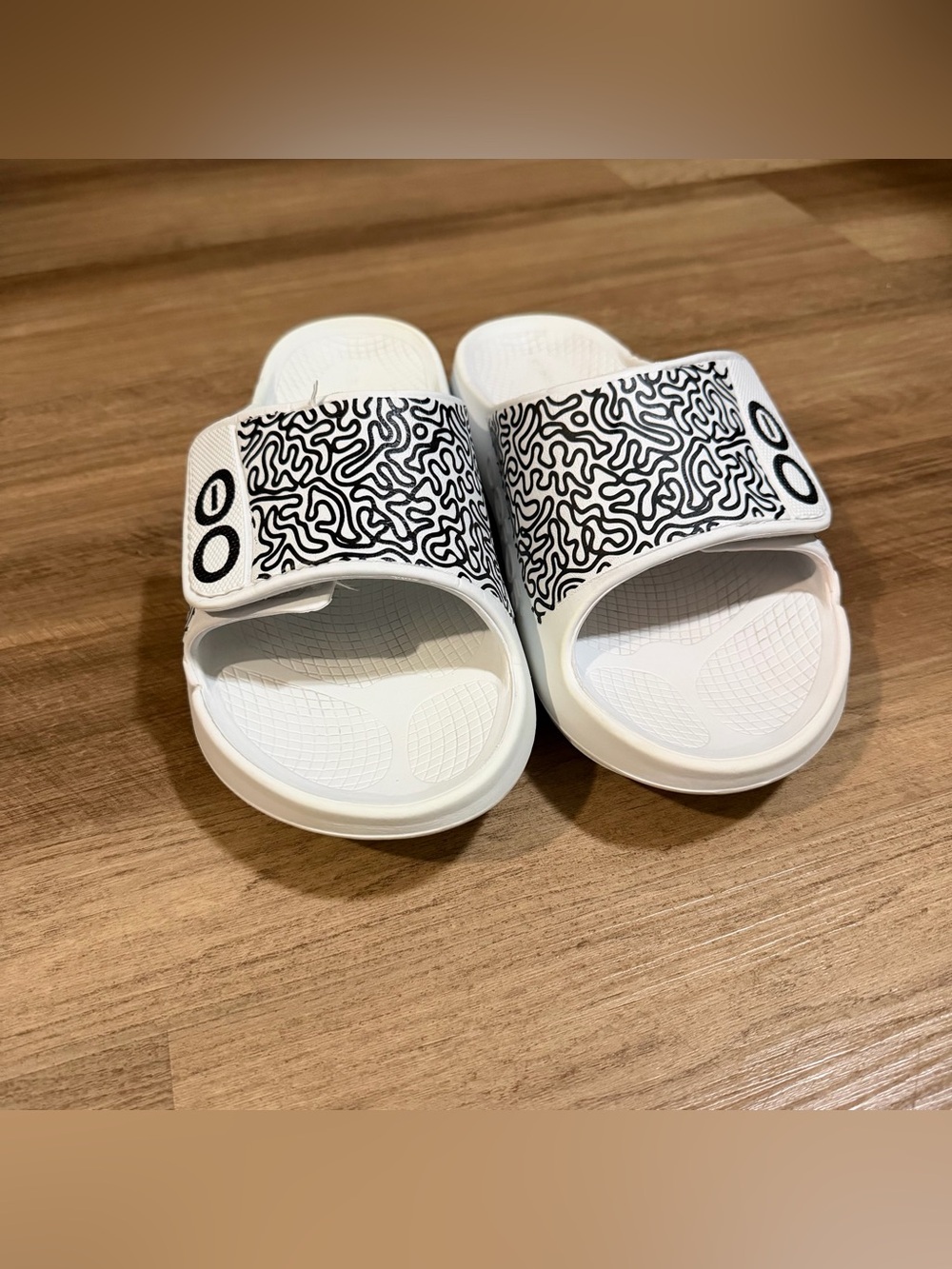 OOFOS OOahh Sport Flex Limited Slide White Labyrinth Size M8/W10 - Picture 5 of 12